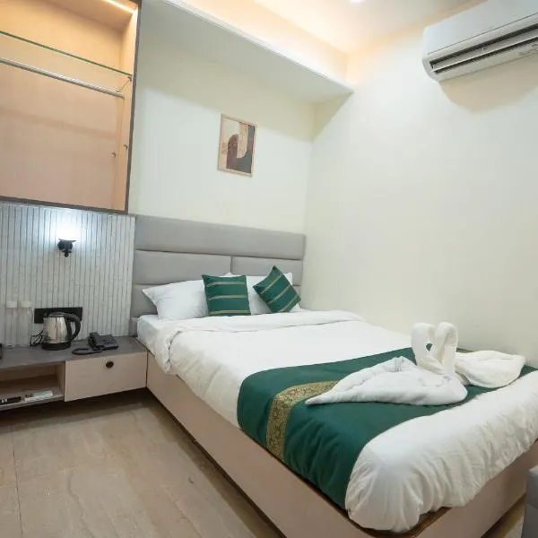 Gangaprasth Royal Stay - Near Kashi Vishwanath photo 2