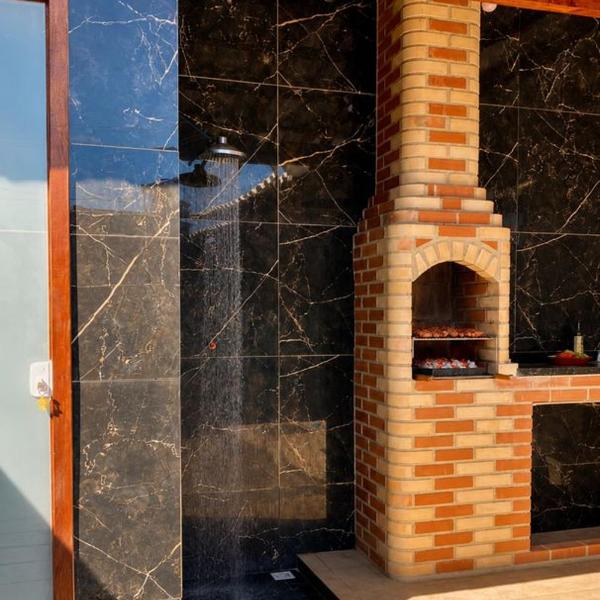 Casa para 7 pessoas com Churrasqueira a 450m da Praia de Unamar - Foto 2