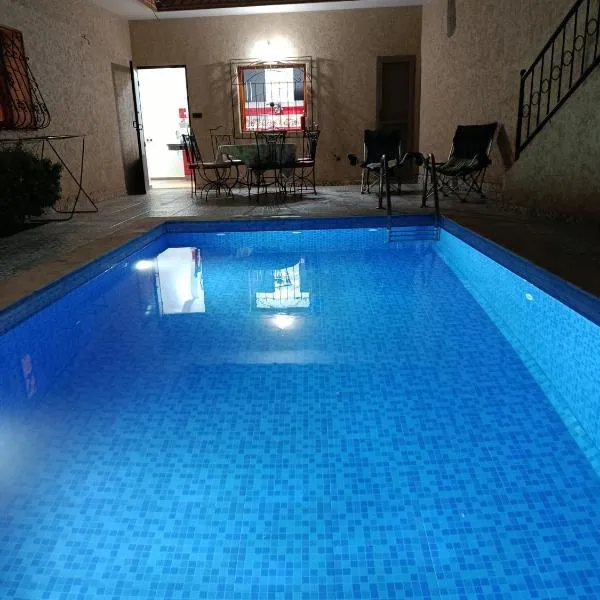 villa ourika complette, hotel v mestu Sbiti