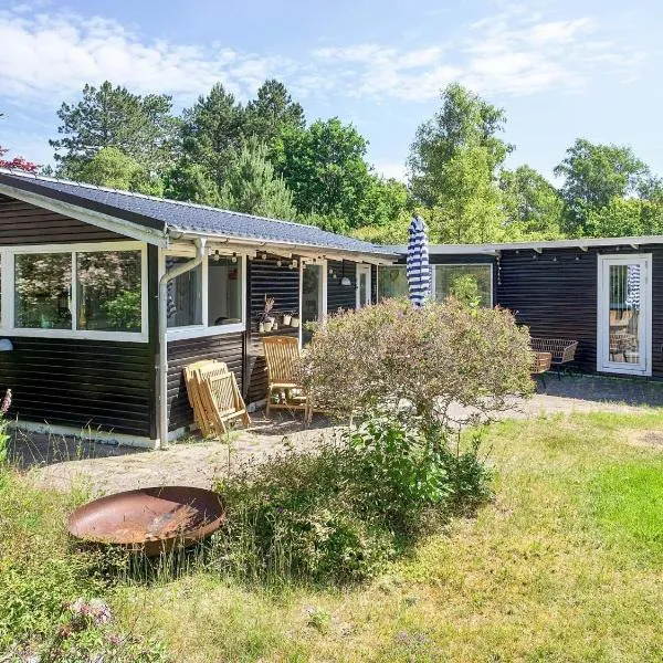 Cozy Retreat in Ellinge Lyng, хотел в Vig