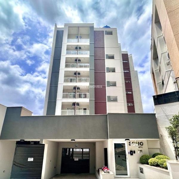 Apto com varanda ao lado do Independência Shopping