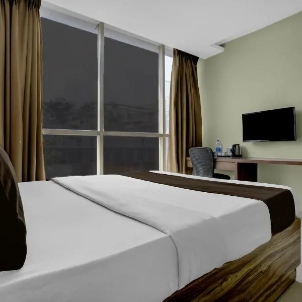 Townhouse MIDC Andheri Formerly Royal International photo 2