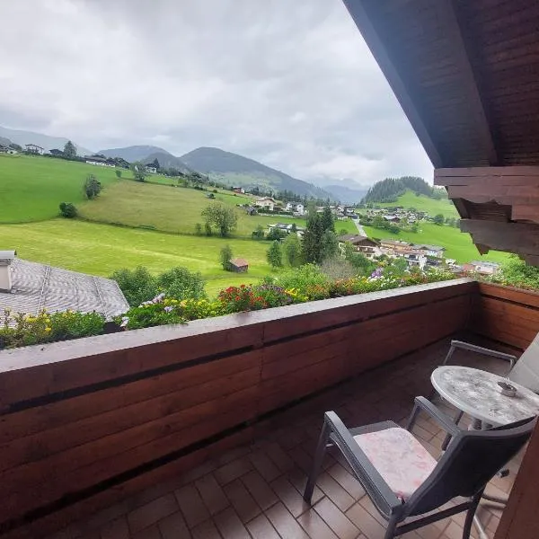 Alpen Appartements, hôtel à Embach