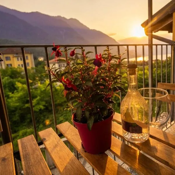 Il sole di calde Lago Maggiore 505、Castelveccanaのホテル