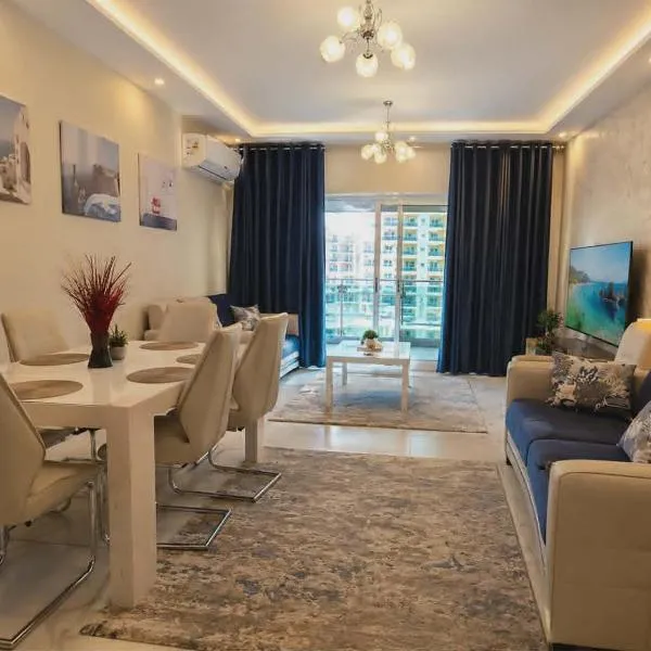 ابراج الداون تاون العلمين الجديده Luxury Apartment In Downtown New Alamein, hotel in Ad Darāzīyah