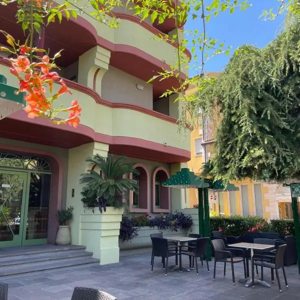Viesnīca Hotel Twins pilsētā Vasto