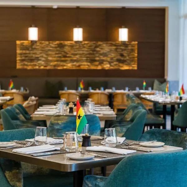 Mövenpick Ambassador Hotel Accra, hotel sa Accra
