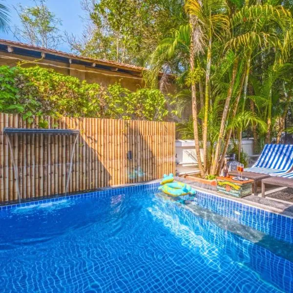 EKOSTAY Gold - Oasis Villa، فندق في Saligao