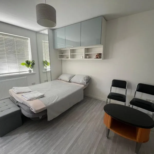 Wimbledon Park Studio Apartment- Tennis โรงแรมในลอนดอน