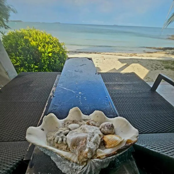Koh Samed Lungdam Hutbeach เกาะเสม็ดลุงดำฮัทบีช, hotel v mestu Ao Phutsa