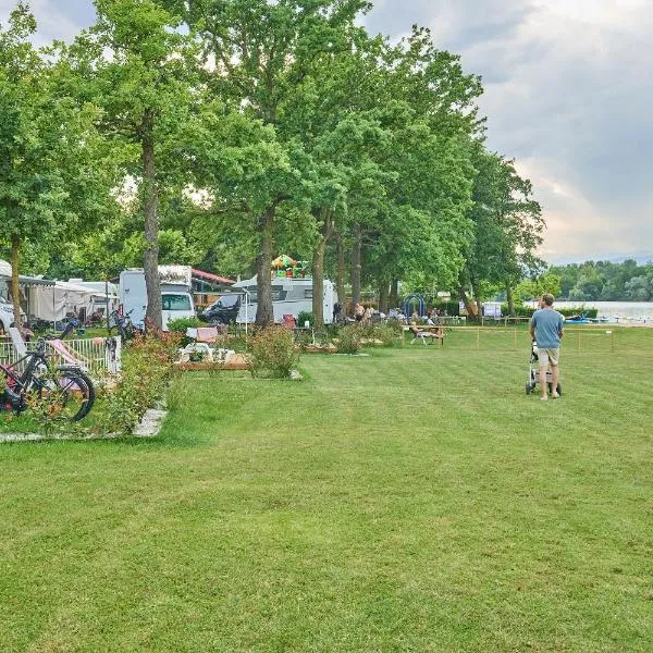 Lido Verbano Camping Village, hotel en Castelletto sopra Ticino