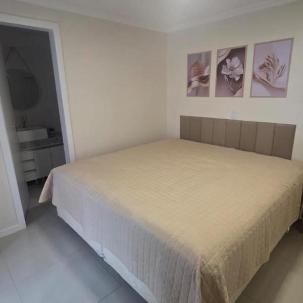 Meia Praia - apartamento com sacada ampla e churrasqueira, próximo a praia e a avenida principal. - Foto 2