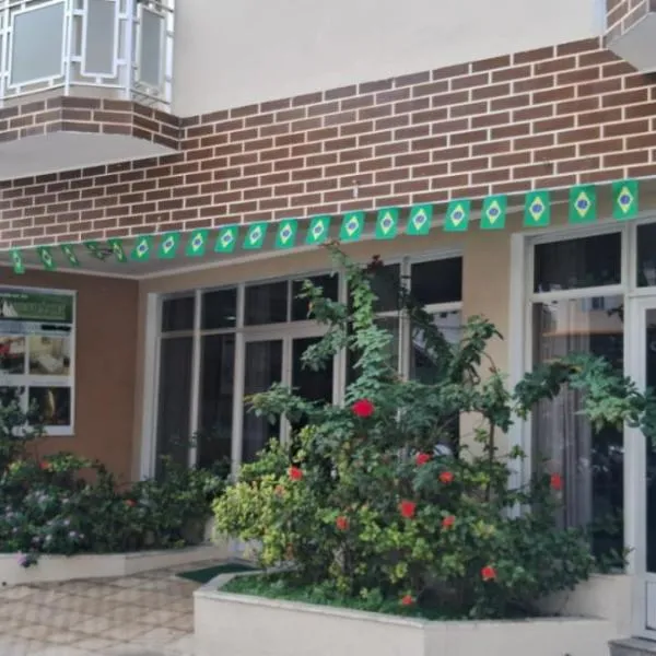 Hotel Piramide, hotel em Eldorado