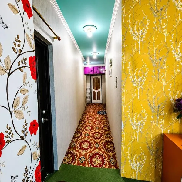 Luminaire Homestay - Family Stay with Attached Bath & Kitchen photo 2