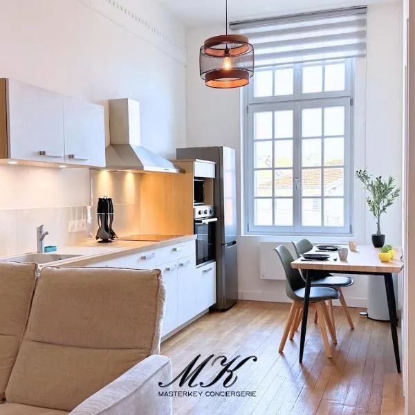 L'Aristocrate Cachet ancien confort moderne, готель у місті Бар-ле-Дюк