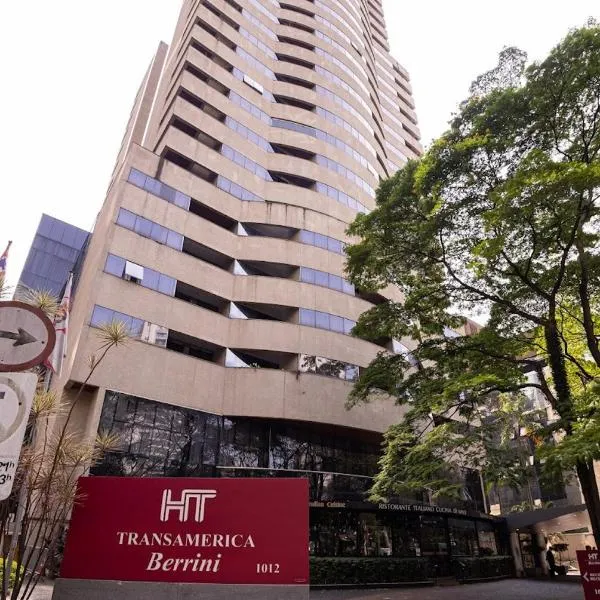 Flat Fabuloso Hotel Berrini, hotel v destinácii Sao Paulo