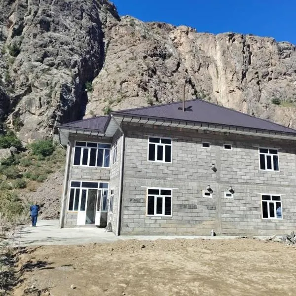Nofin Lake House, hotel en Panjakent