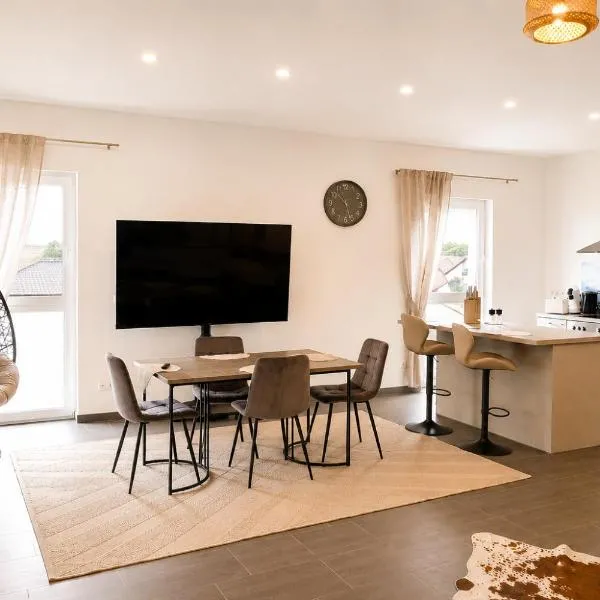 Neu gebaut - Modern - Apartments - Boardinghouse Weiße Taube, hotell sihtkohas Altenstadt