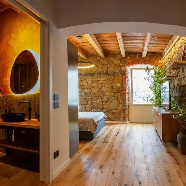 Stevoski Rooms - Modern Comfort in a Historic Stone House, hotel u gradu Kormons