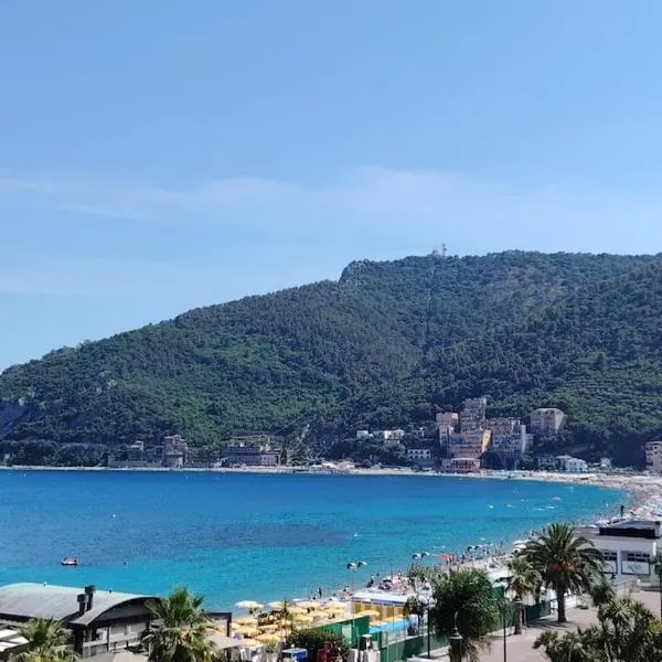 Noli Sea View - La perla sul mare con box auto, hotel din Noli