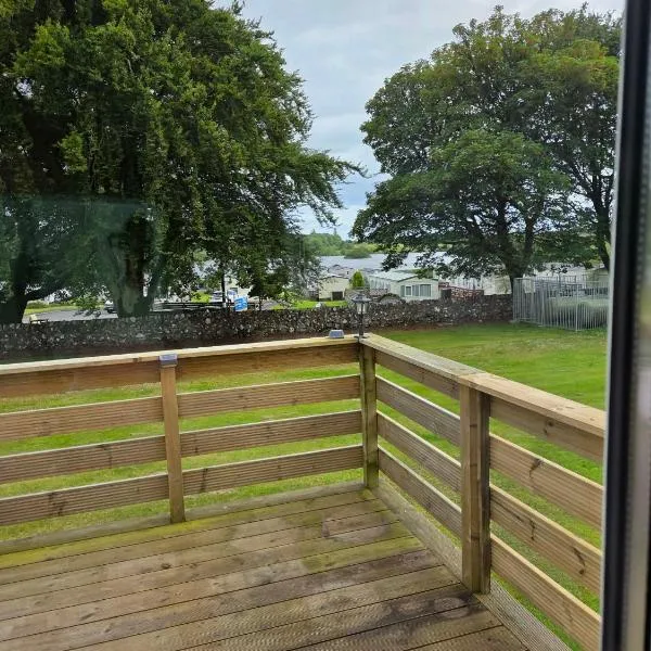 Viesnīca 2 bedroom 6 berth caravan in a prime location pilsētā Balminnoch
