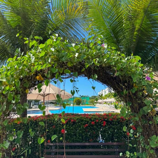 Lindo apartamento em Muro Alto, Porto de Galinhas, Vista para as piscinas, 3 qtos e sala climatizados, Acomoda até 8 pessoas - Foto 4