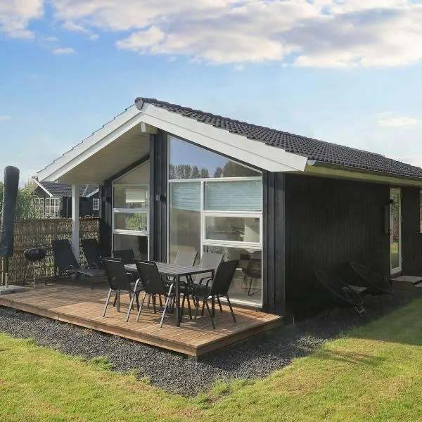 4 star holiday home in Væggerløse-By Traum, hotel v destinácii Bøtø By
