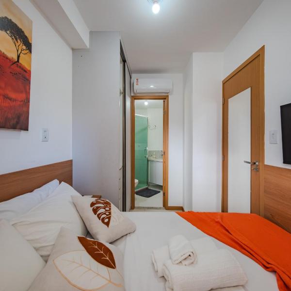 QeS varanda, ar, wifi, tv, Rooftop a 200m praia! VIP stay!