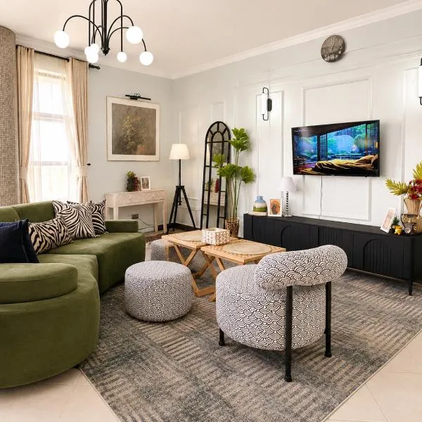 The Ruby Residence 2 Bedroom, 10 Min to JKIA,with a Pool opp Eka Hotel next to a Mall,Close to Olesereni, хотел в Найроби