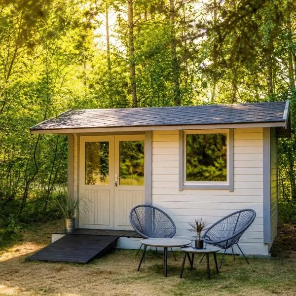 A Tiny House Near The Beach, hotel i Pērkone