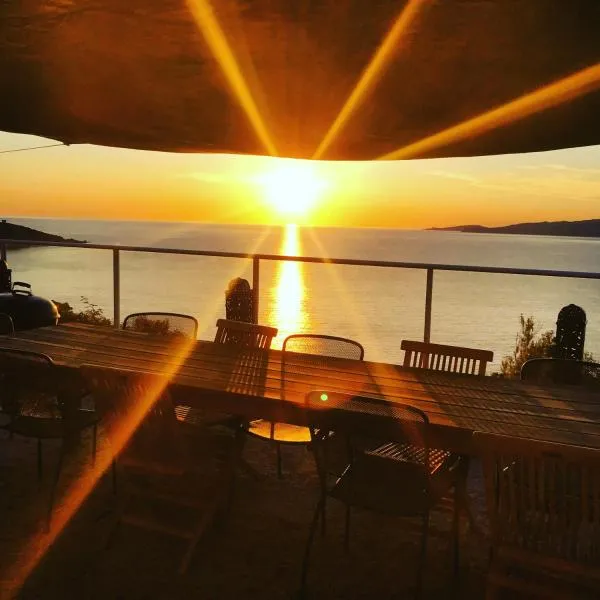 Fianca l'Osso, hotel sa Belvédère