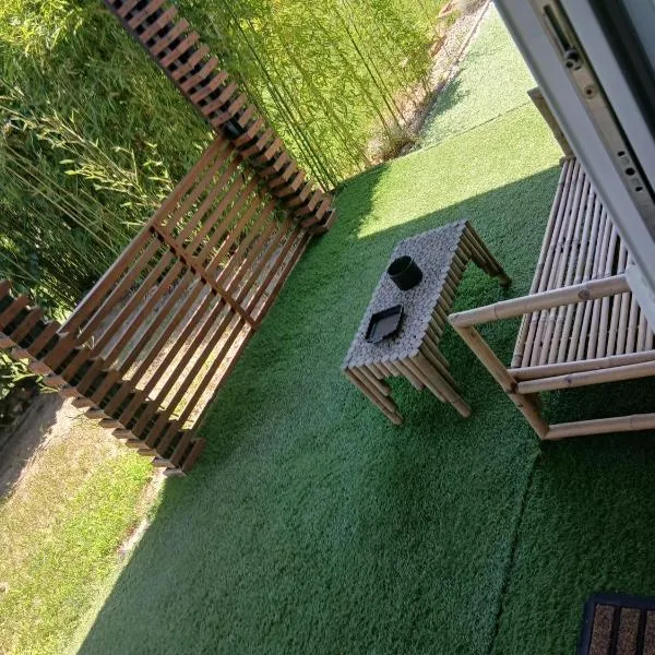 Viesnīca Bambuus Garden & Spa pilsētā Drăgăşani