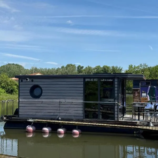 Hausboot Luft & Liebe, khách sạn ở Halle an der Saale