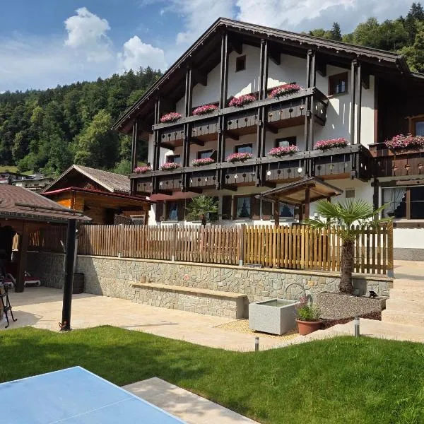Pension Monteneu, Hotel in Bartholomäberg