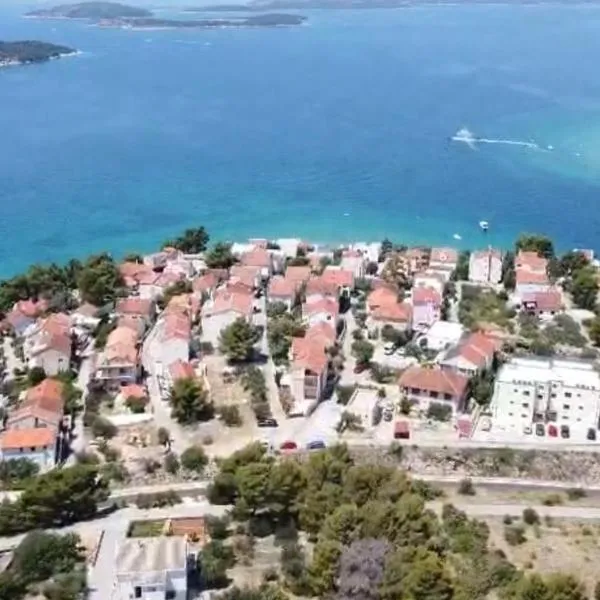 Casa Tua, готель у місті Жаборич