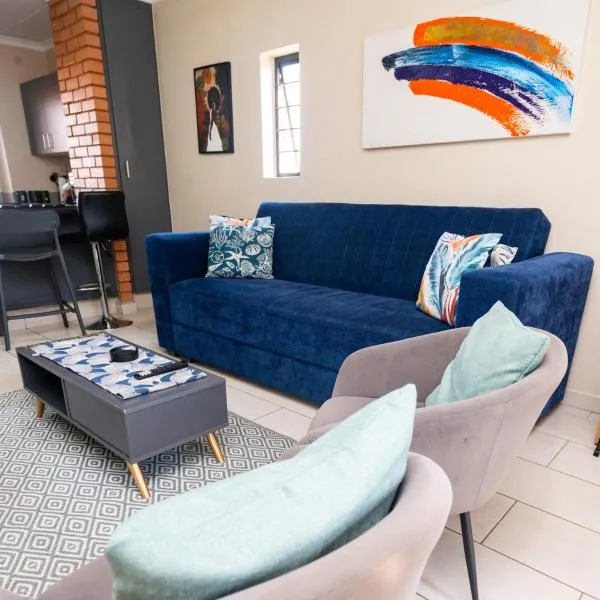 Modern 2 bedroom at Waterfall Ridge-Midrand, hotel in Midrand