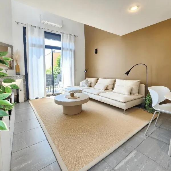 La villa d'Alix avec jardin et parking, hotel em Bègles