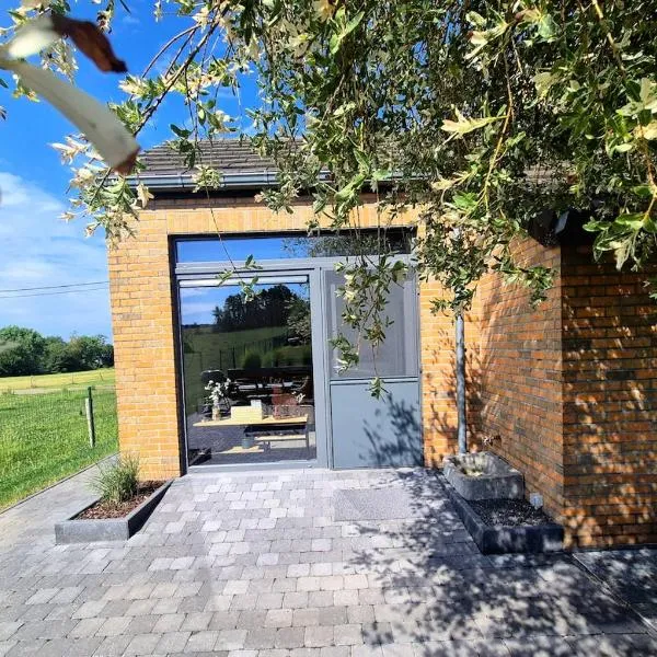 Gîte La Petite Villette, hotel v mestu Fronville