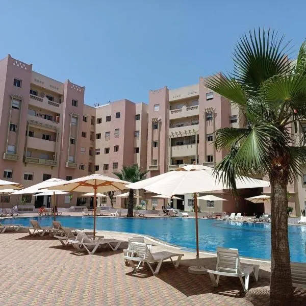 Appartement Piscine - Centre Ville Plage & Parc, готель у місті Мохаммедія