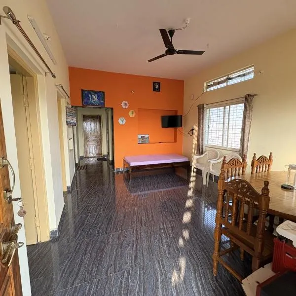 Cave View Homestay, hotel en Badami