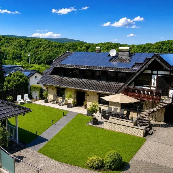 Villa Eifelblick Sauna&Wellness Apartment, hôtel à Heimbach