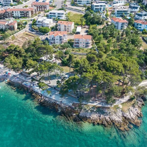 Mare & Mons Seafront Apartments, готель у місті Малинська
