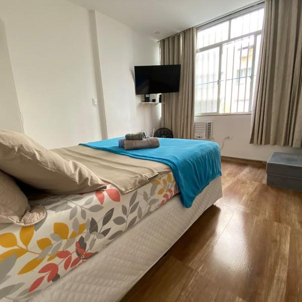 Apartamento em Copacabana Posto 5 - 200m da praia - Portaria 24h