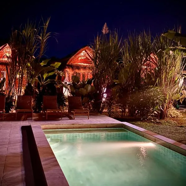 Damai Bungalows, hotel en Maluk
