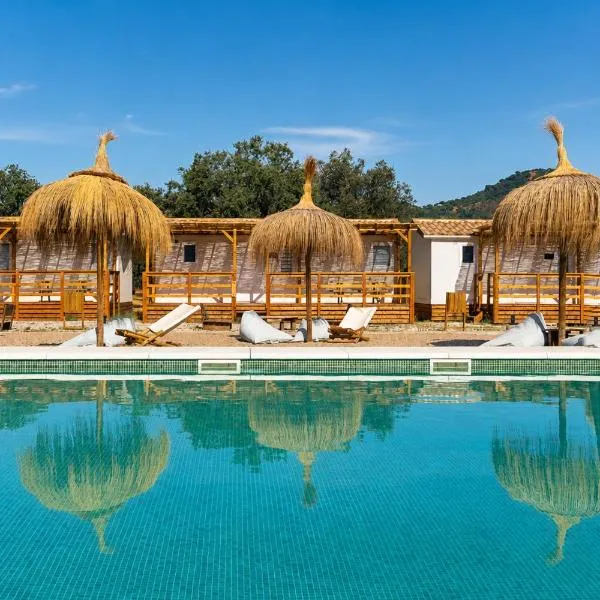 Kampaoh El Pedroso, hotel in El Pedroso