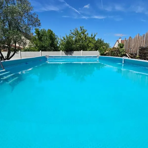 Appartement T2 confortable - ParisGetAway95, hotel sa Pierrelaye