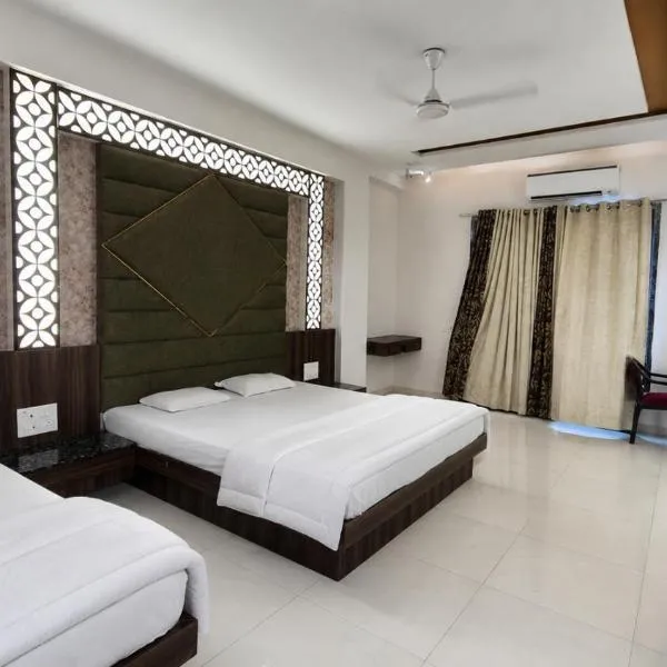 Star resort – hotel w mieście Bhusāwal