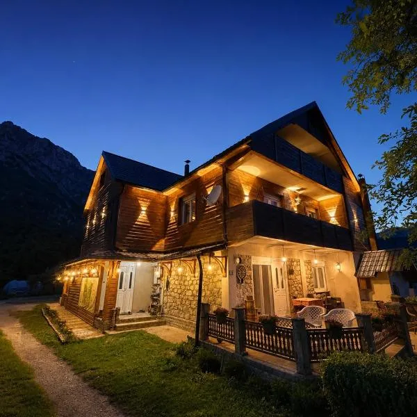 Riverside Guesthouse & Sauna, hotel din Vusanje