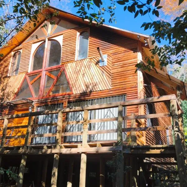 Cabaña Nido de Aguilas, Vilches Alto, San Clemente, Maule، فندق في San Clemente