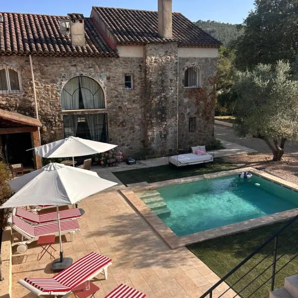 Chambre d hotes La Bergerie la Fontaine Sainte Maxime، فندق في سانت ماكسيم